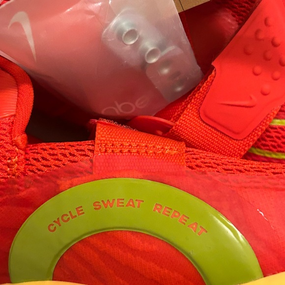 Nike Orange Track shoes NWT size 13 US.unisex with metal spikes new - Picture 6 of 12